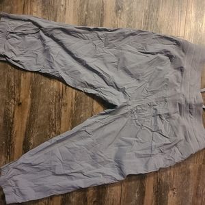 Lululemon dance studio II crop